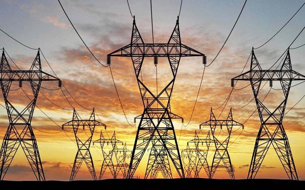 Analistas y especialistas externan comentarios sobre la iniciativa en materia eléctrica