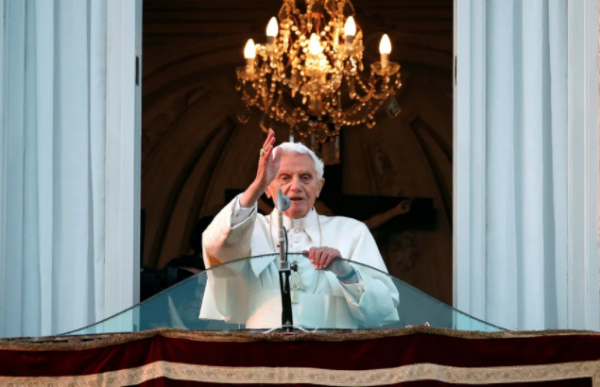 El Vaticano defendió a Benedicto XVI tras el informe que critica su encubrimiento de casos de abusos