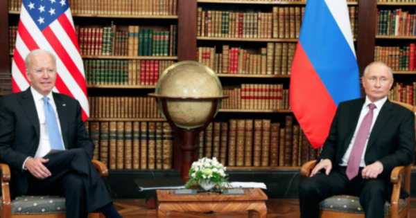 Putin prohibe la entrada a Rusia a Biden y a otros 962 estadounidenses