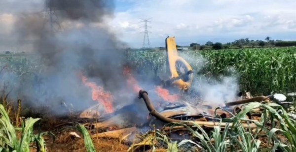 Hay tres muertos por el desplome de un helicóptero de la CFE en Cuautla
