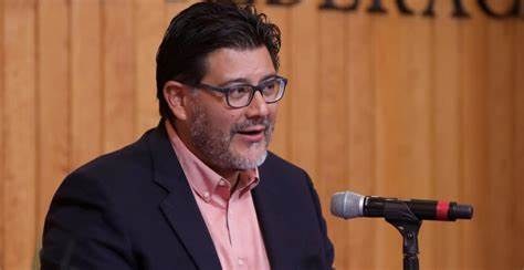 Rodríguez Mondragón niega haber huido el jueves de la sesión del TEPJF; insistirá mañana en dialogar con magistrados