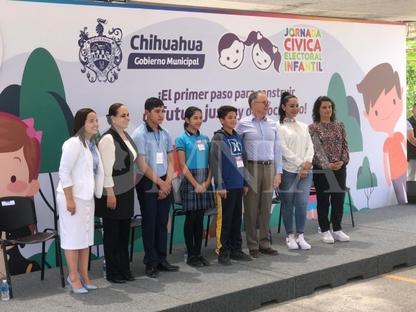 Encabeza el alcalde la Jornada Cívica Electoral Infantil 2024