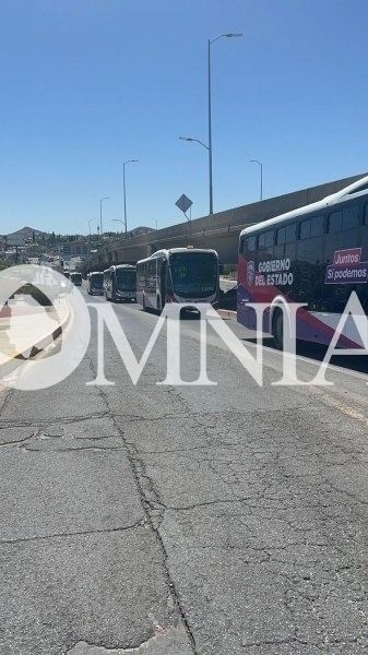 Salen rumbo a Juárez 21 camiones nuevos
