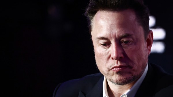 Musk advierte que superpoderosos chatbots podrían 