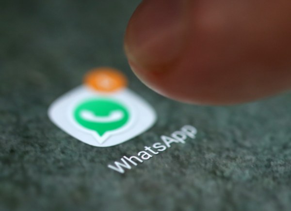 Apple retira WhatsApp y Threads de su tienda de aplicaciones en China