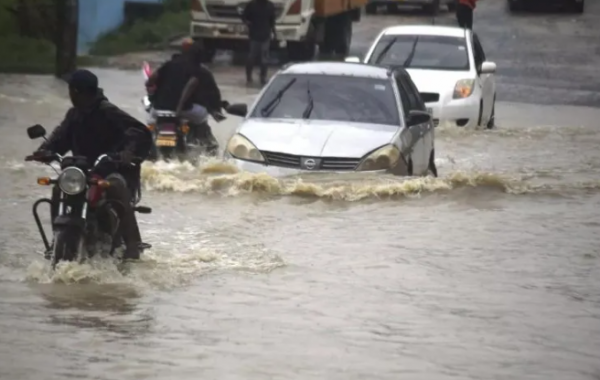 Kenia: Al menos 32 muertos y 40 mil desplazados por las fuertes lluvias e inundaciones