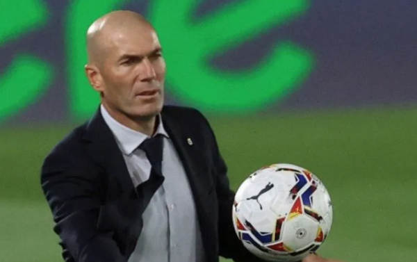 Zinedine Zidane podría dirigir a este equipo la próxima temporada