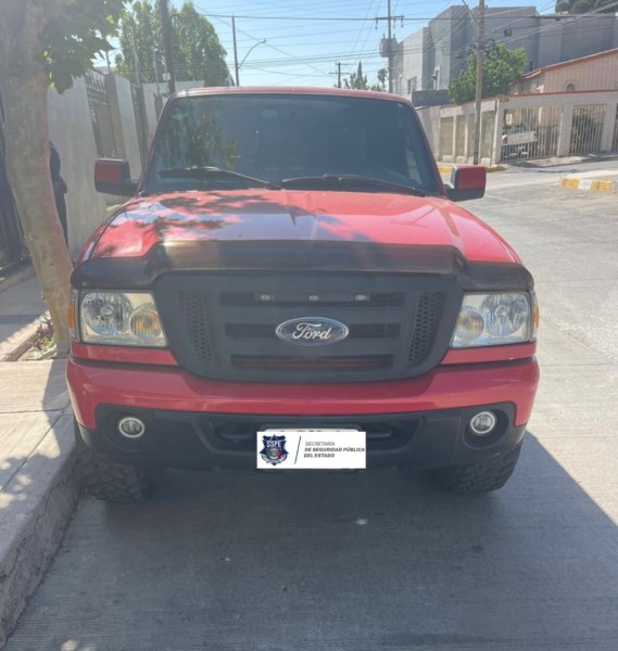 Asegura SSPE vehículo con reporte de robo en Chihuahua capital