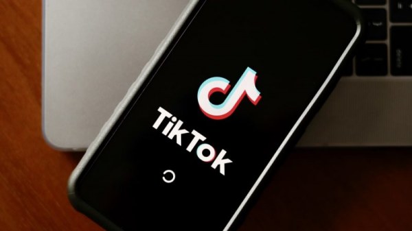 La Comisión Europea amenaza con suspender TikTok Lite en España y Francia ante la sospecha de adicción