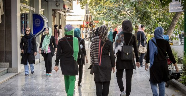 Irán intensificó su represión contra las mujeres en 2023: Amnistía Internacional