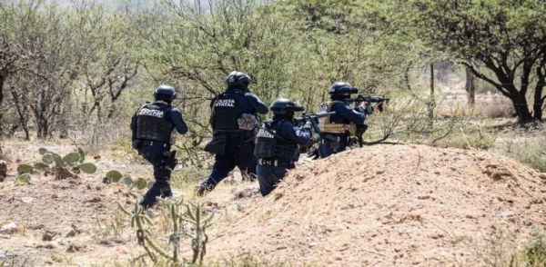 Policía de Zacatecas rescatan a 10 personas secuestradas