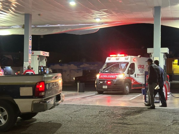 Muere despachador en gasolinera de la Rosario