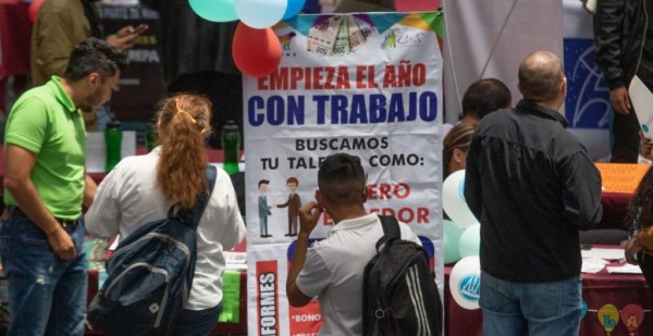 La tasa de desempleo en México baja a 2.3% en marzo y más de la mitad de los trabajadores están en la informalidad