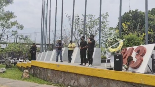 Caso Ayotzinapa: activistas de Guerrero exigen una reunión con AMLO antes de las elecciones