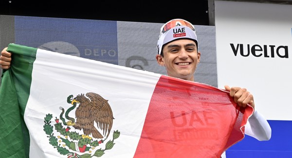 ¡Orgullo nacional! El ciclista mexicano Isaac del Toro se proclama campeón de la Vuelta a Asturias 2024