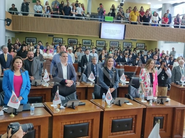 Encabeza Adriana Terrazas clausura del segundo periodo ordinario del tercer año de la legislatura