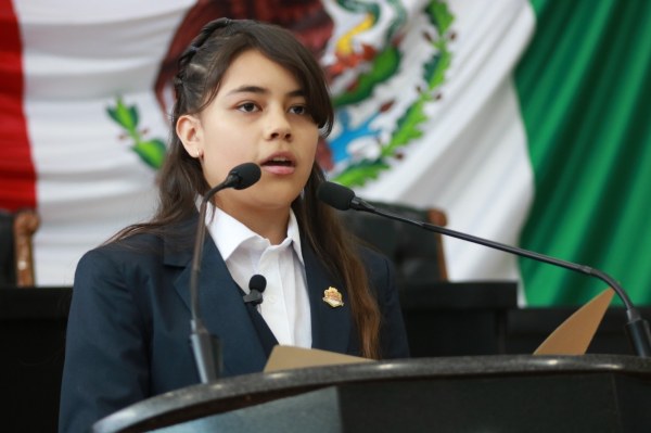 Pide niña diputada a Gobierno mayor presupuesto para Juárez