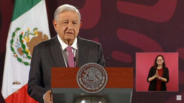 Vamos a viajar para ponernos de acuerdo en la transición: López Obrador