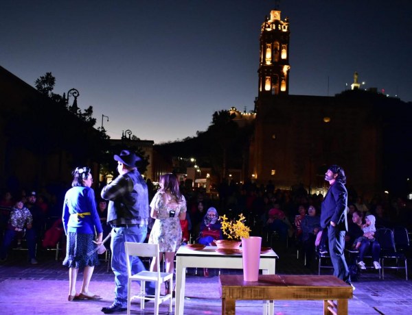 El Gobierno de Parral celebró el Día Mundial del Teatro con la divertida obra “Se vende una Mula”