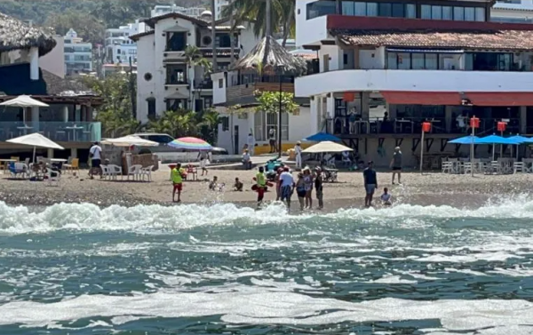 PC Jalisco pide a turistas checar cuáles son las playas más seguras de Puerto Vallarta