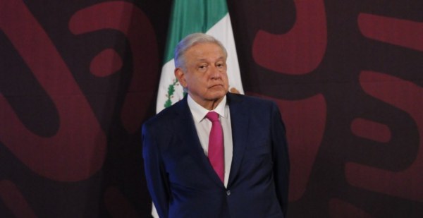 INE ordena modificar “mañanera” para retirar dichos de López Obrador sobre el primer debate presidencial
