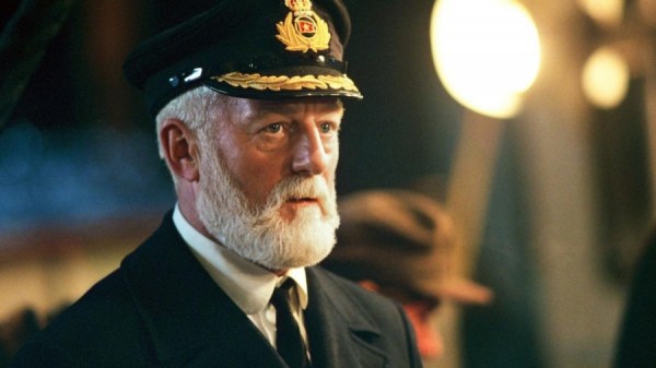 Muere Bernard Hill, estrella de 'El Señor de los Anillos' y 'Titanic'