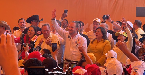 Santiago Taboada refrenda su apoyo al PRD en el 35 aniversario del partido