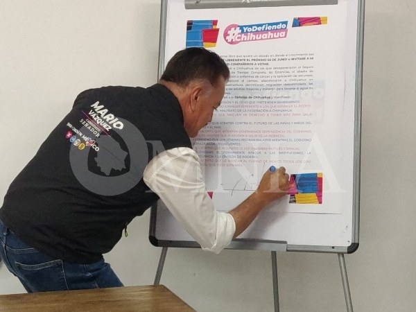 Lanza Mario Vázquez recolección de firmas de rechazo ciudadano contra Morena y la 4T en Chihuahua