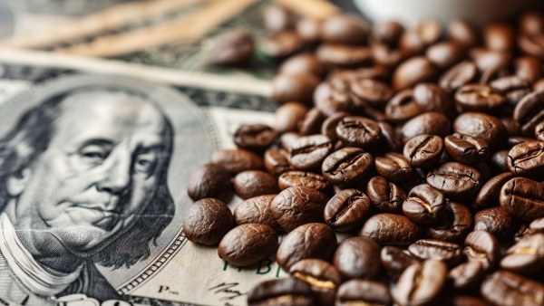 El precio del café alcanza su nivel más alto en 45 años