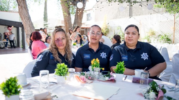 Festeja SSPE a su personal por el Día de las Madres en Ciudad Juárez