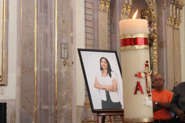 En Celaya, Xóchitl Gálvez acusa a Morena de abandonar a Gisela Gaytán, candidata asesinada en un acto proselitista