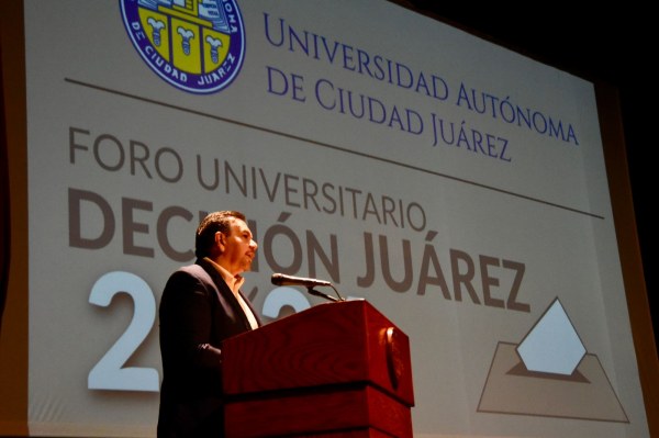 Participa Cruz Pérez Cuéllar en Foro Universitario “Decisión Juárez 2024”