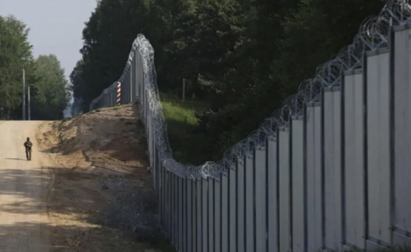 Migración: Polonia refuerza barreras fronterizas con Bielorrusia y Rusia
