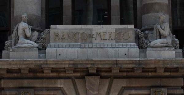 Banxico mantiene la tasa de interés en 11%