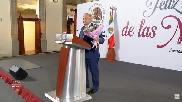 Felicita López Obrador a las Madres en su día
