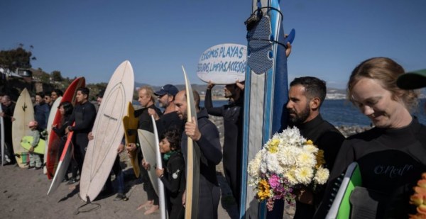 Procesan por posesión de drogas a mujer que le fue hallado uno de los celulares de los surfistas australianos asesinados en Ensenada