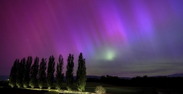 Deslumbrantes auroras boreales fueron visibles en varios puntos del mundo debido a la mayor tormenta solar que ha impactado a la Tierra en 20 años