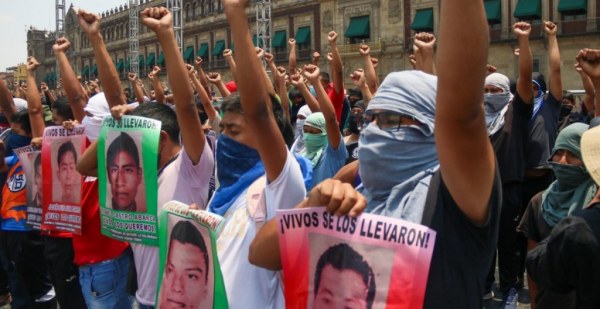 Ocho militares implicados en el caso Ayotzinapa salieron este viernes de prisión y seguirán su proceso en libertad