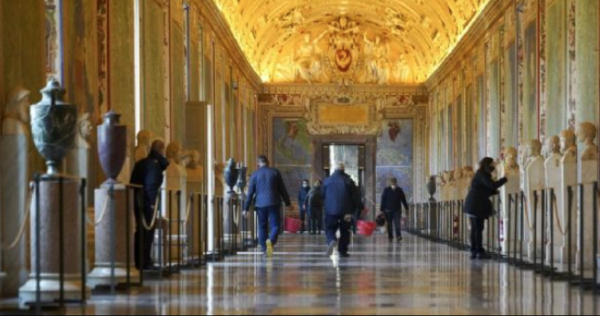Trabajadores de los Museos Vaticanos reclaman al Papa mejores condiciones laborales