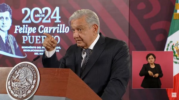 Hubo un cambio de actitud del gobernador de Texas: López Obrador