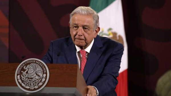 López Obrador celebra 