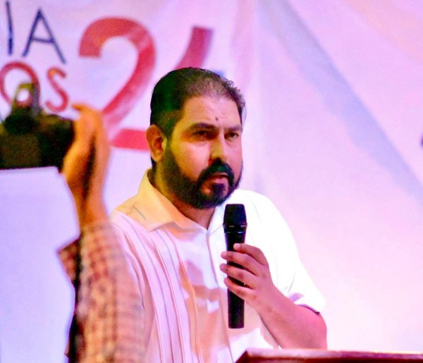 El PAN busca condicionar los programas sociales para unos cuantos: Hugo González