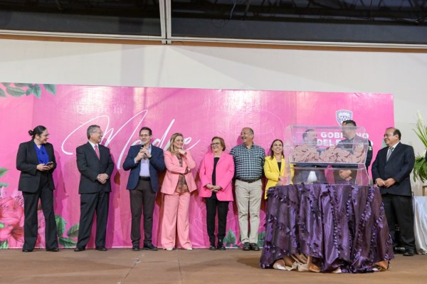 Celebra Gobernadora el Día de las Madres con más de 900 funcionarias estatales de Ciudad Juárez
