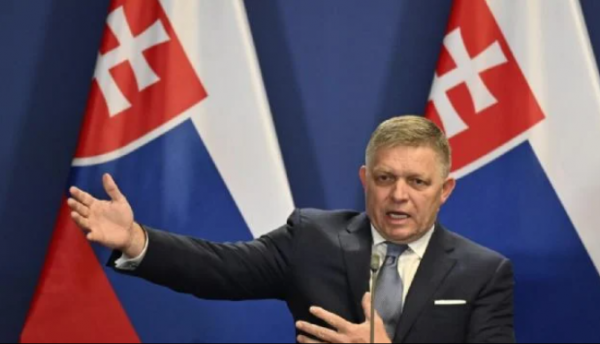 Tras atentado, Primer ministro de Eslovaquia vuelve al quirófano y sigue grave