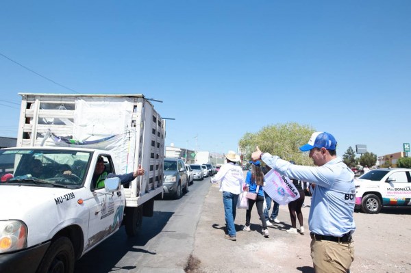 Promociona Marco Bonilla propuesta de distribuidor vial en cruce de Los Nogales e Industrias