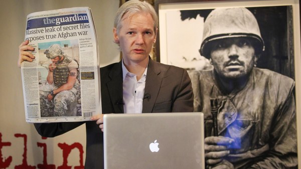 Qué reveló WikiLeaks y por qué EU persigue 'a muerte' a Assange