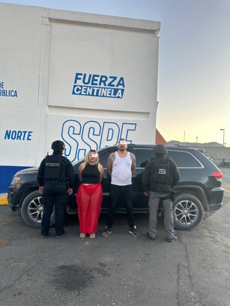 Detiene SSPE a pareja por portación ilegal de armas de fuego en Ciudad Juárez