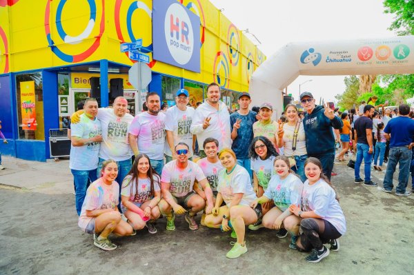 Cientos de familias disfrutaron y participaron en la carrera de colores en Camargo Fest 2025
