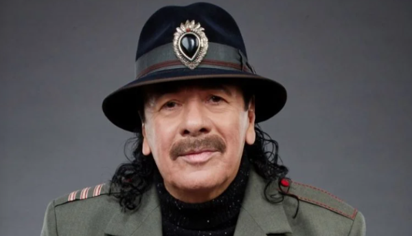 Carlos Santana sale del hospital