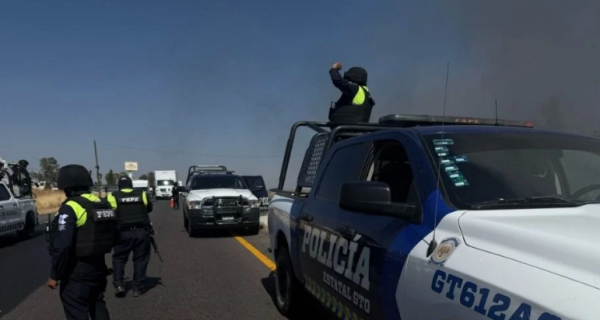 Bloqueos, incendios y caos: municipios de tres estados viven ola de violencia tras operativo federal contra el líder del CJNG